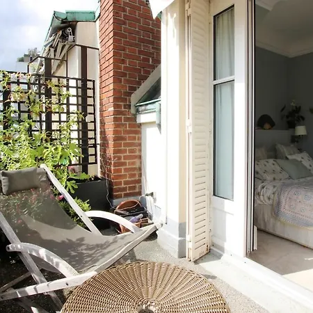 Апартаменты Stunning Flat With Terrasse - Trocadero